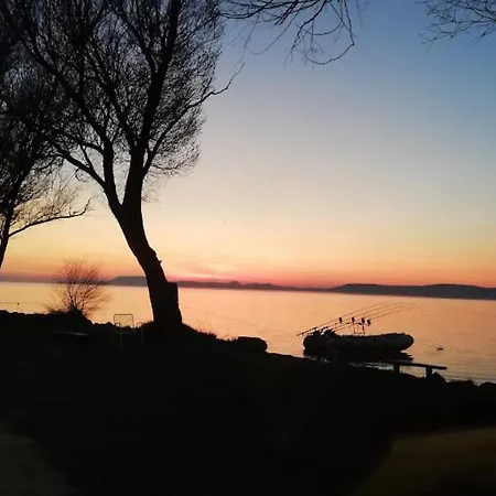 Boathouse With Sauna And Salt