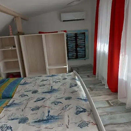 Boathouse With Sauna Apartment Balatonlelle