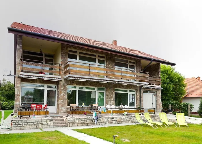 Boathouse With Sauna And Salt Apartament