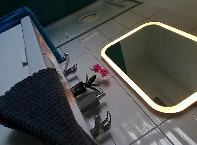 Boathouse With Sauna And Salt