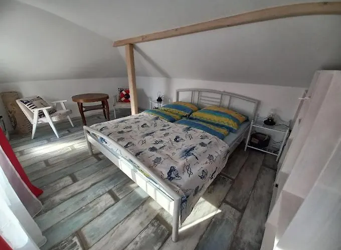 Boathouse With Sauna And Salt